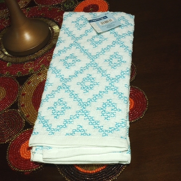 The Spring Shop Other - 🍑Set of 2 Kitchen Towels
